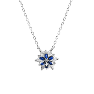 COLLIER ARGENT RHODIÉ 10MM FLEUR OXYDES BLANCS AU CENTRE ET CONTOUR OXYDES BLEUS SERTIS 40+5CM