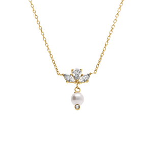 COLLIER ACIER DORÉ 3 OXYDES BLANCS ET 1 PERLE BLANCHE IMITATION 46+5CM