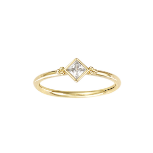 BAGUE PLAQUÉ OR OXYDE BLANC SERTI CLOS CARRÉ